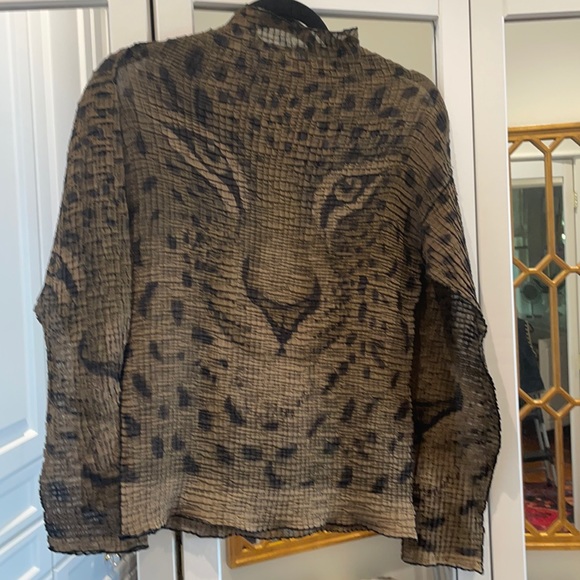 Cache Tops - Y2K SheerTiger Jaguar crinkle shirt blouse top